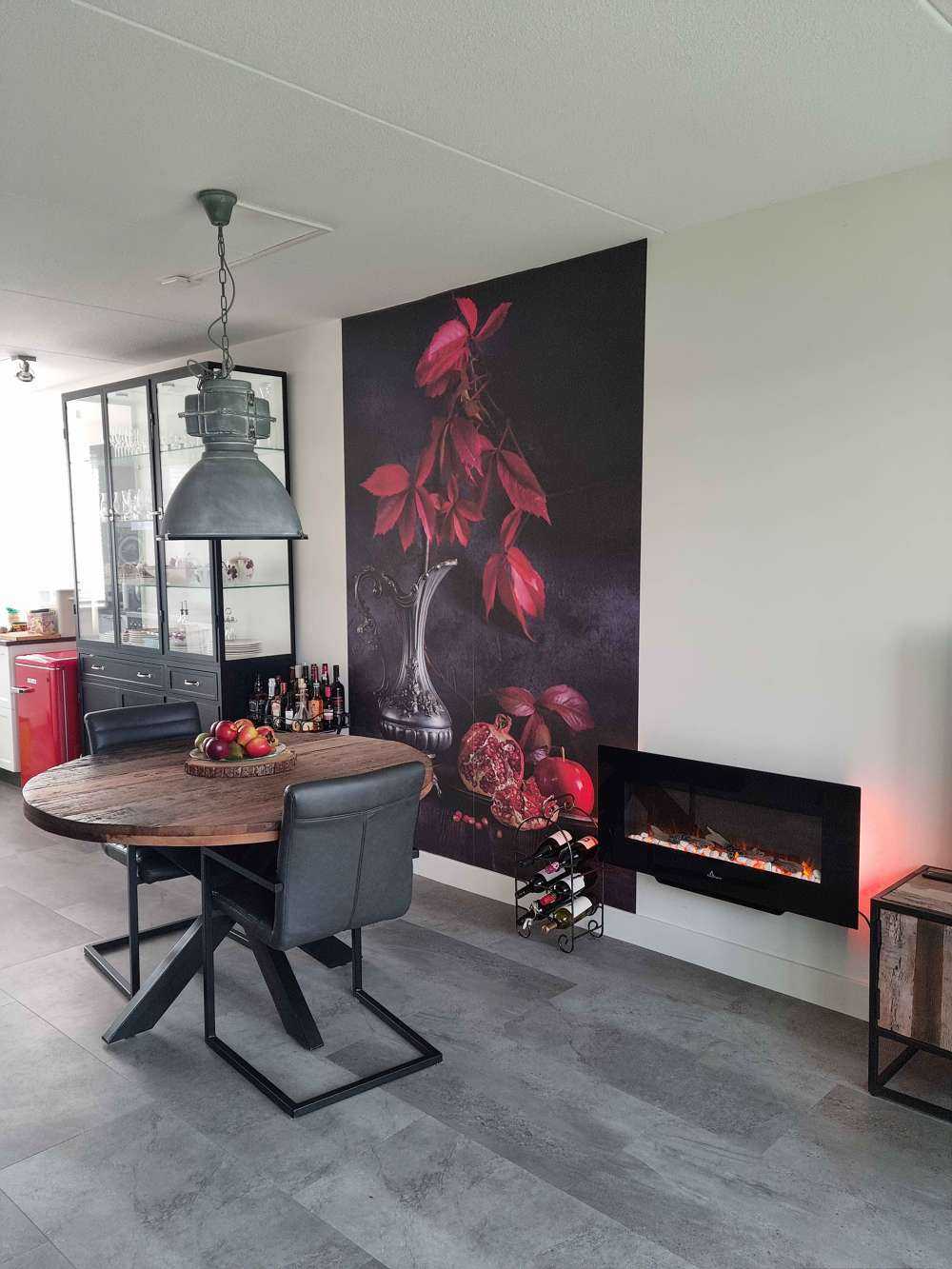 Boite de vin rouge et fruits rouges