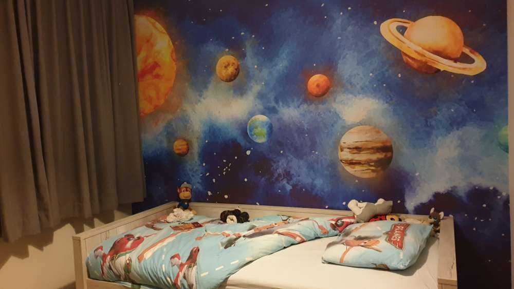 Les planètes dans l'espace