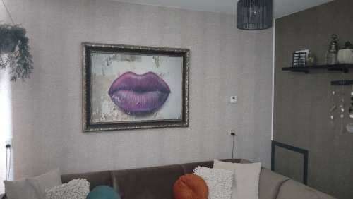 Lips are sealed