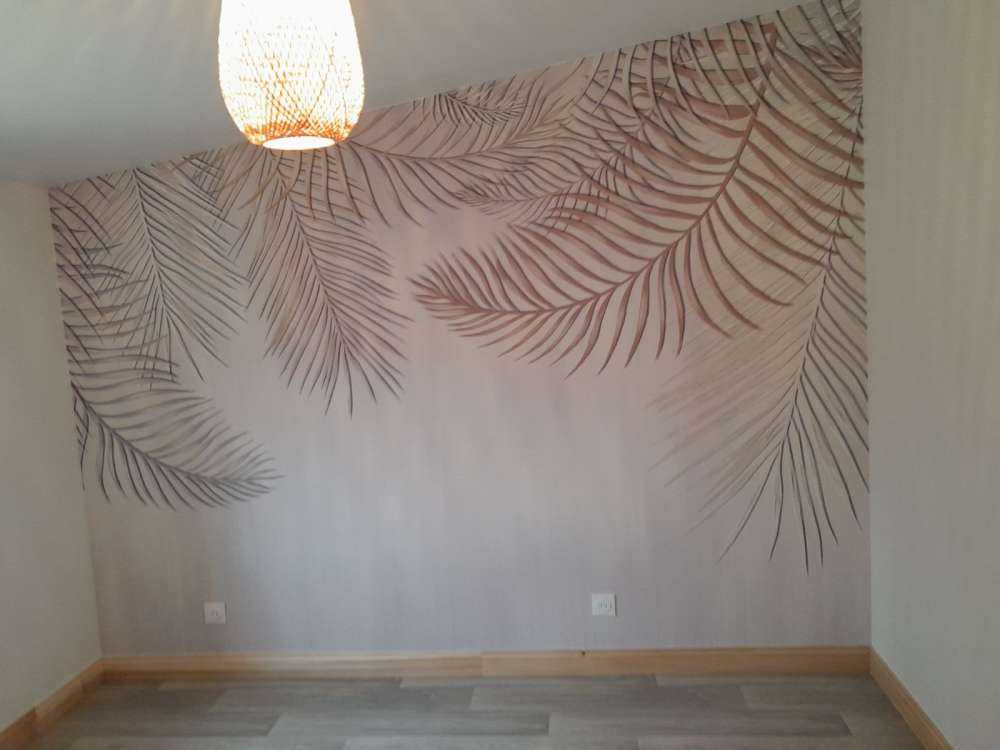 Feuilles de palmier de couleur rosé