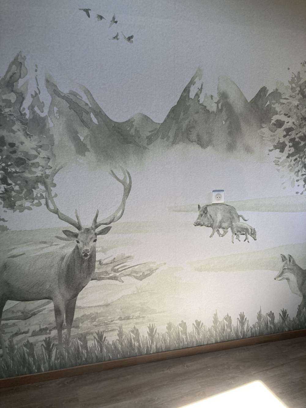 Forêt avec animaux en vert d'eau