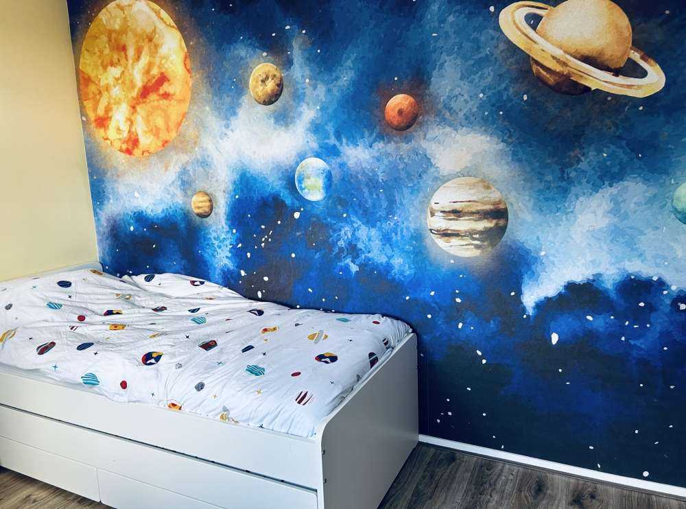 Les planètes dans l'espace