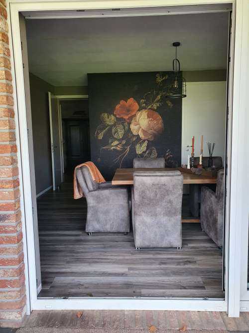 Nature morte avec des roses