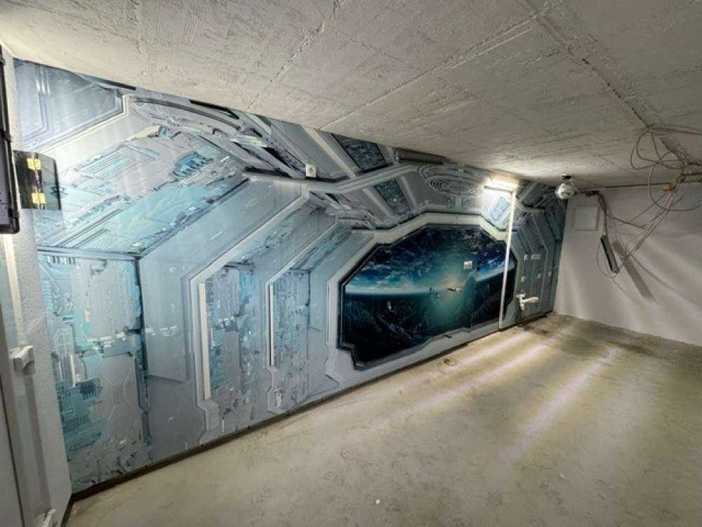 Vaisseau spatial avec vue sur une planète