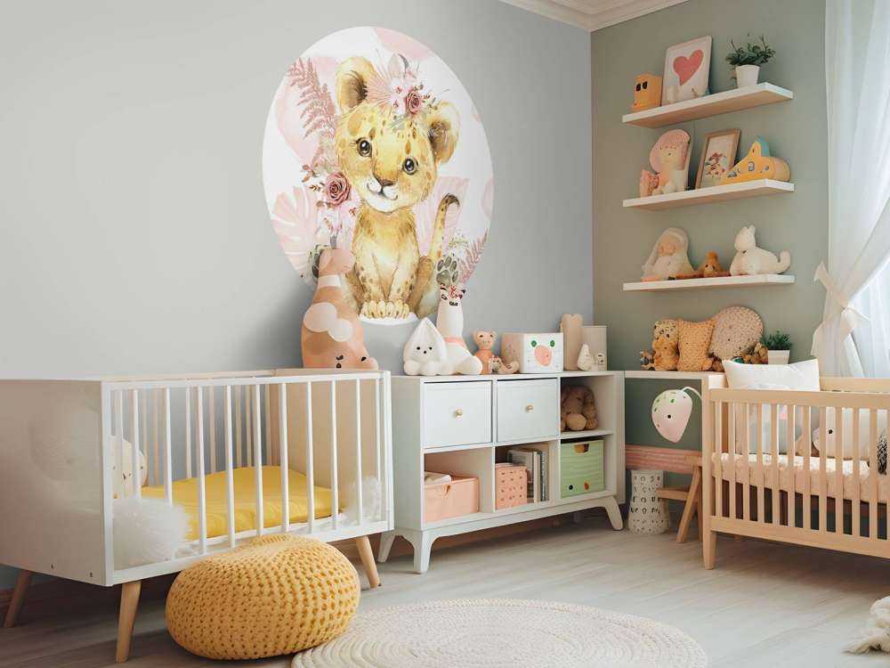 Bébé lionne jungle rose