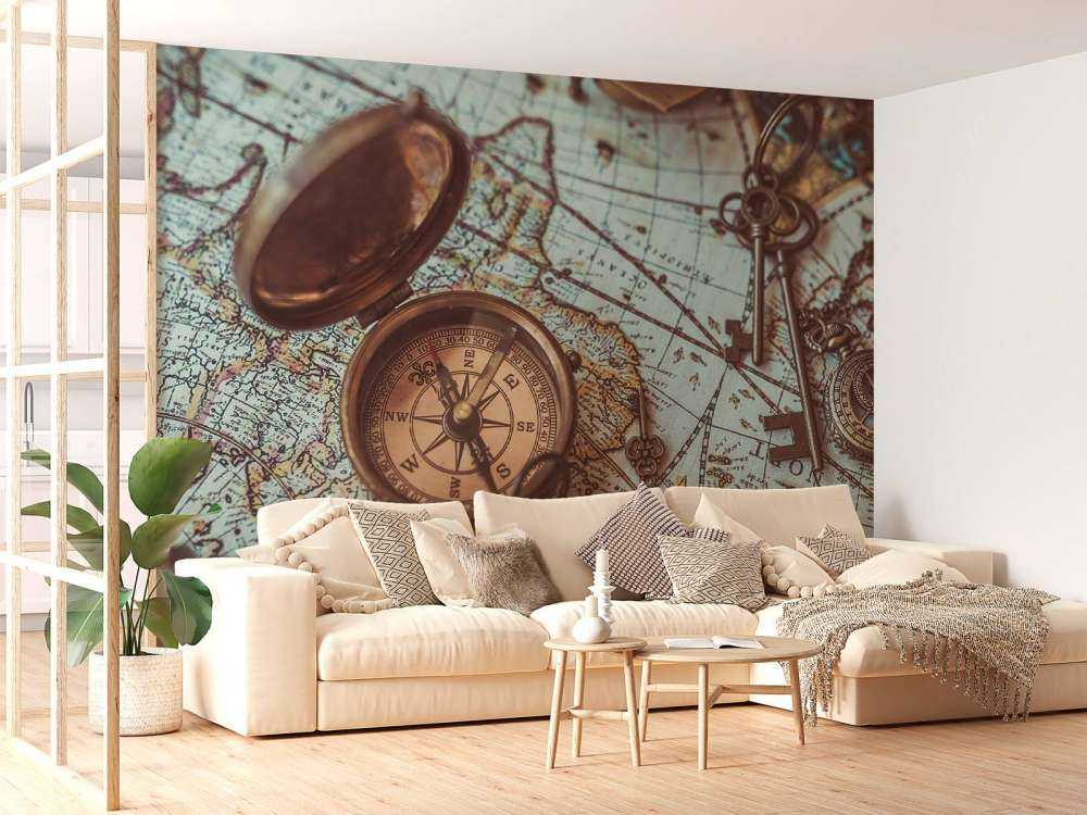 Vieille carte du monde avec boussole