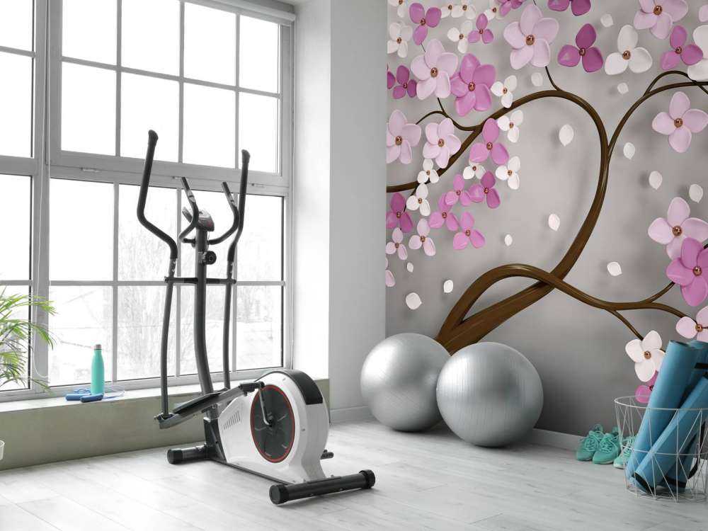 Arbre aux fleurs violettes et blanches