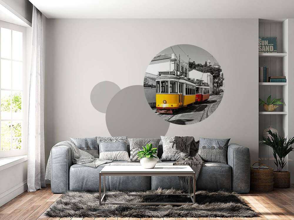 Tram jaune et rouge