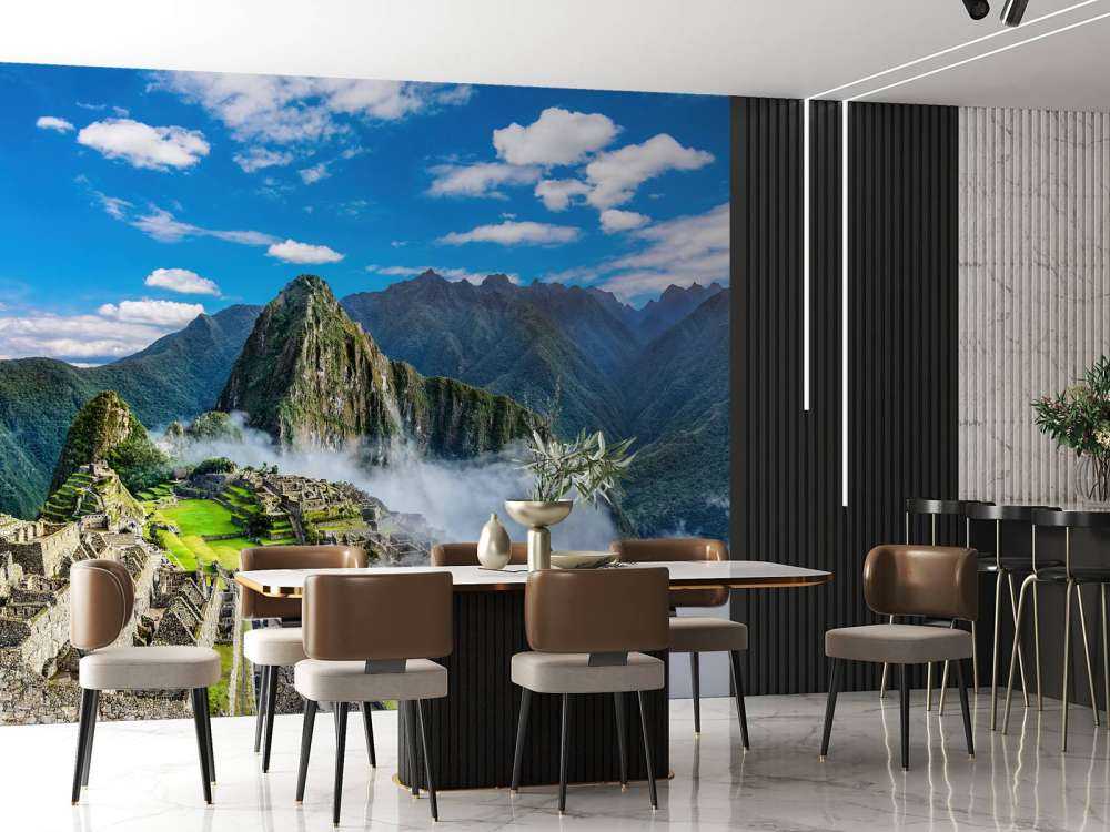 Machu Picchu dans le brouillard