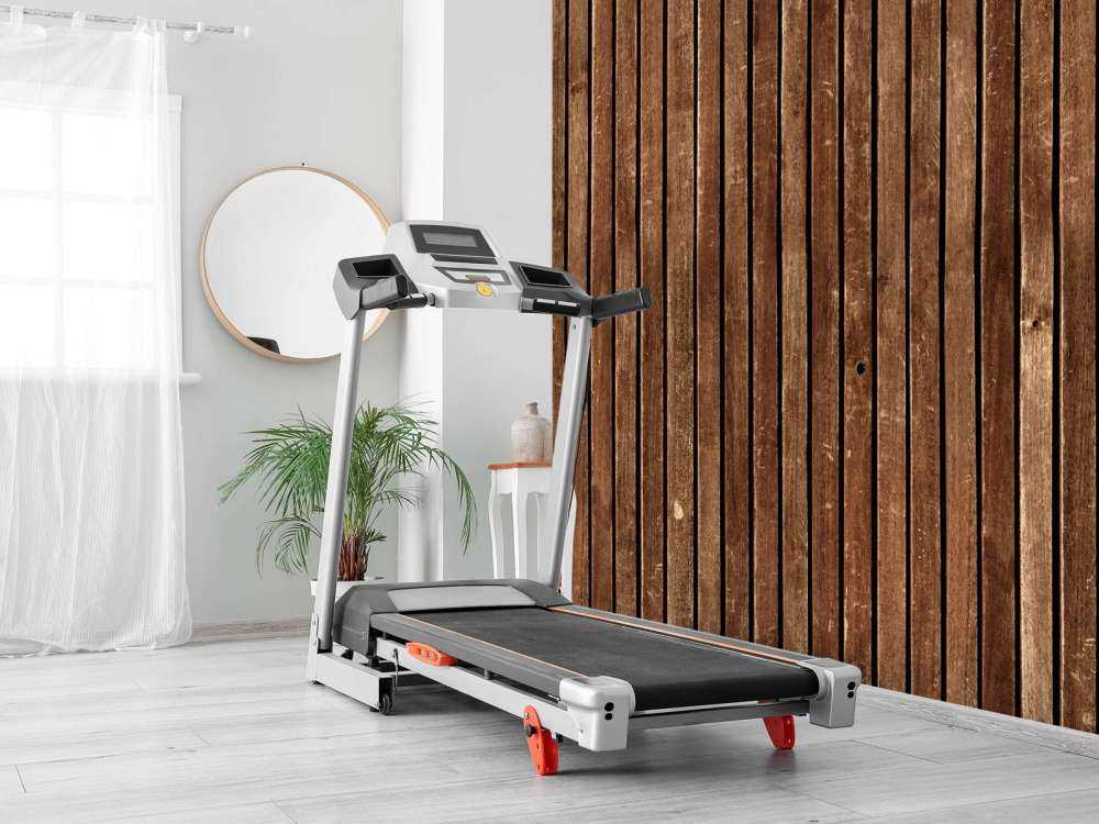 Planches de bois verticales foncées