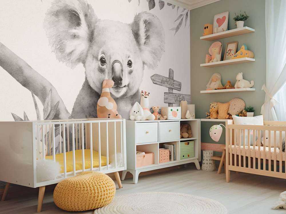 Bébé koala dans la jungle beige