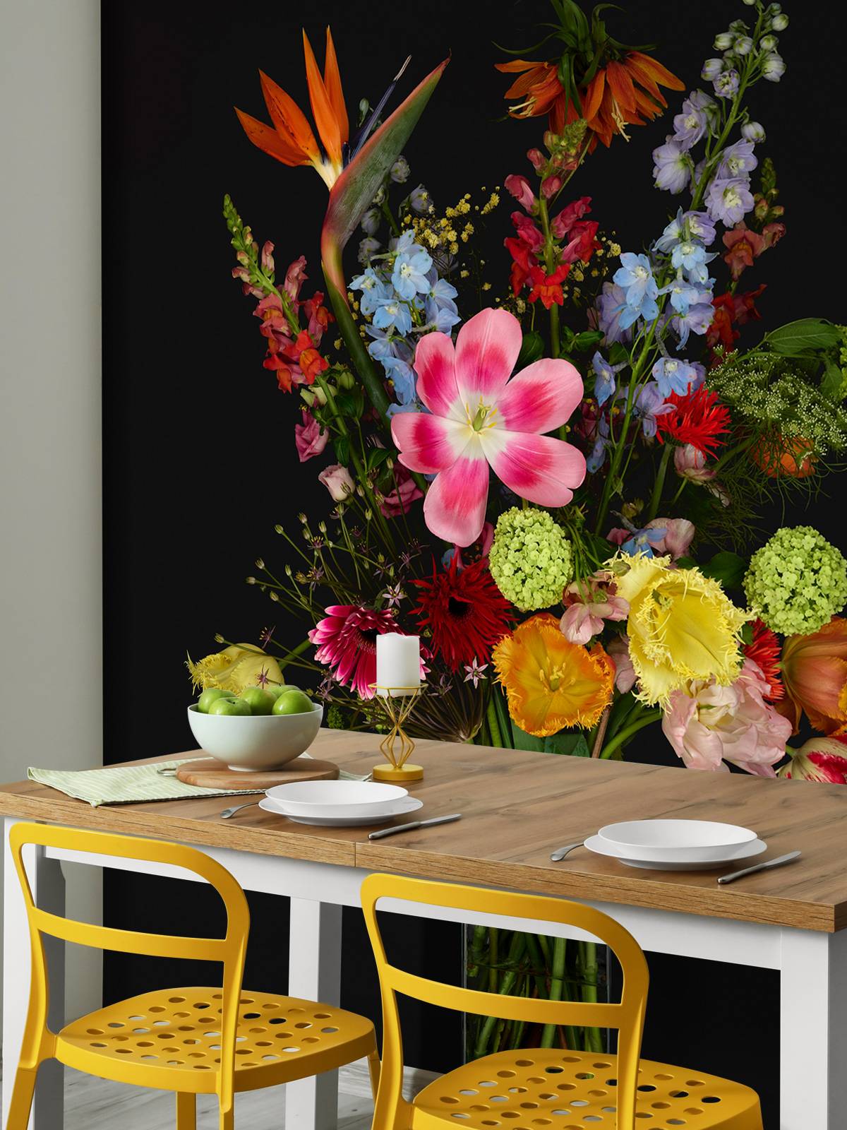 Bouquet de fleurs dans un vase en verre