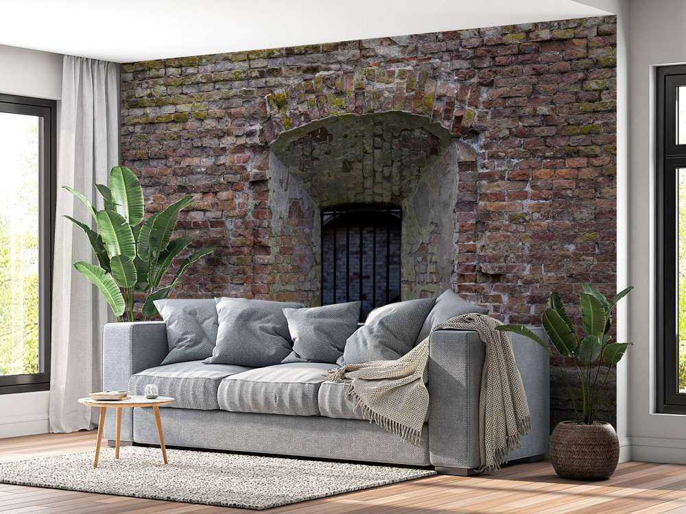 Encastrement dans un vieux mur