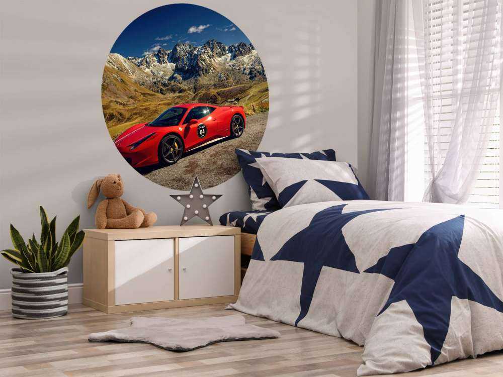 Ferrari 458 avec les sommets alpins