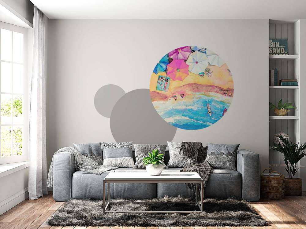 Plage avec parasols