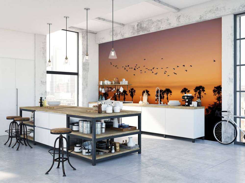 Palmiers avec groupe d'oiseaux