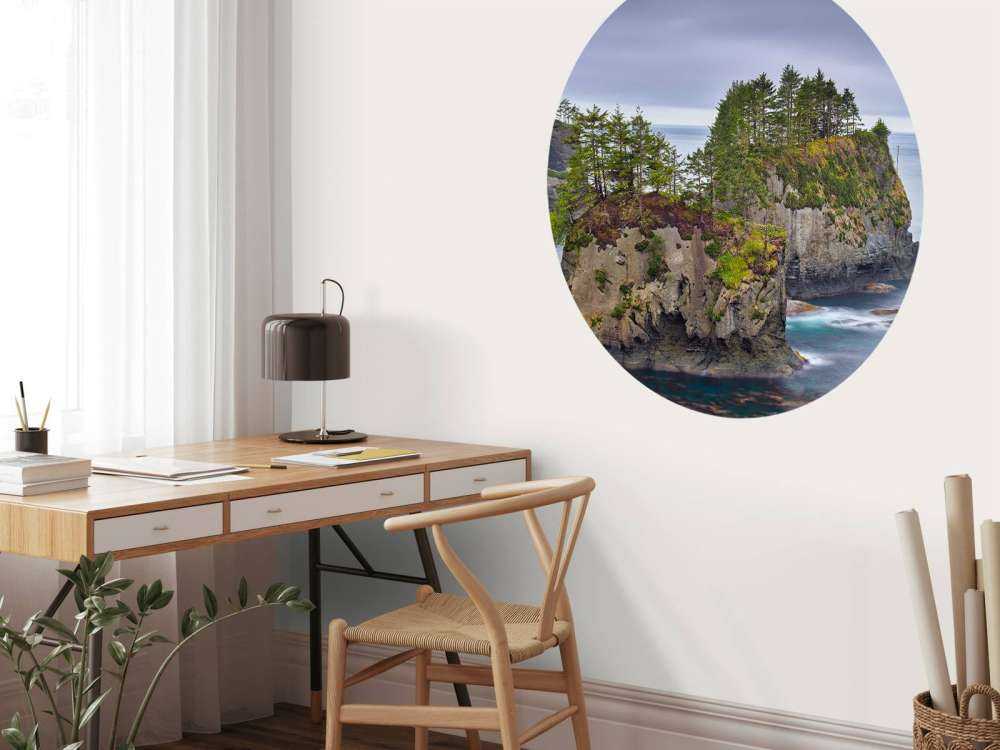 Les îles rocheuses dans la mer