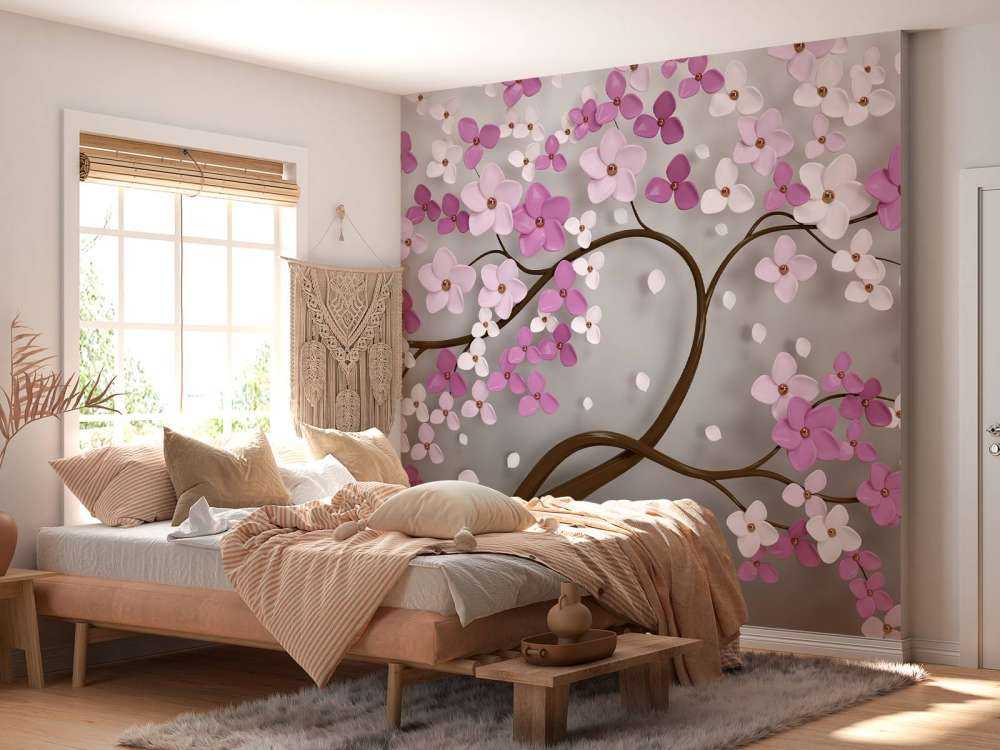 Arbre aux fleurs violettes et blanches