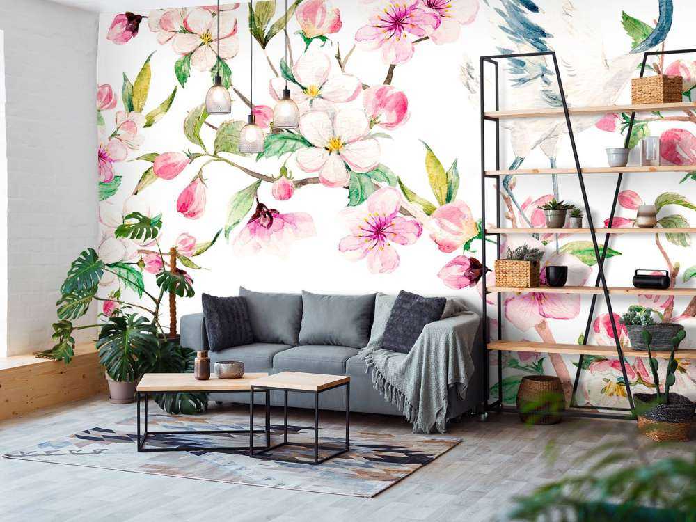 Peinture de grues avec fleurs