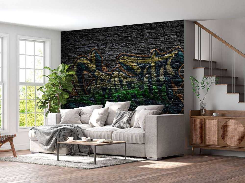 Graffitis sur des briques noires