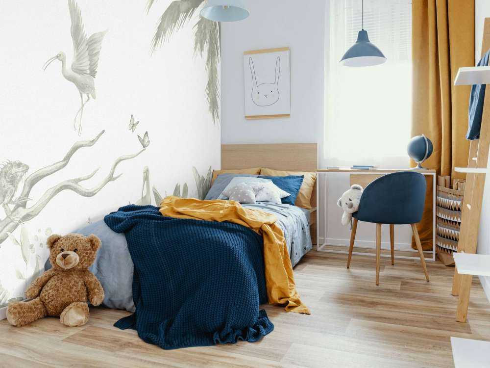 Branche avec des animaux de la jungle en vert d'eau