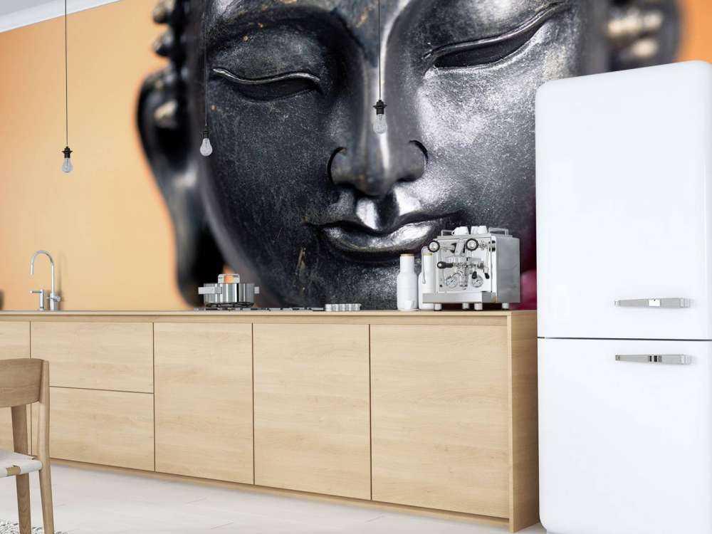 Bouddha et l'orchidée rose