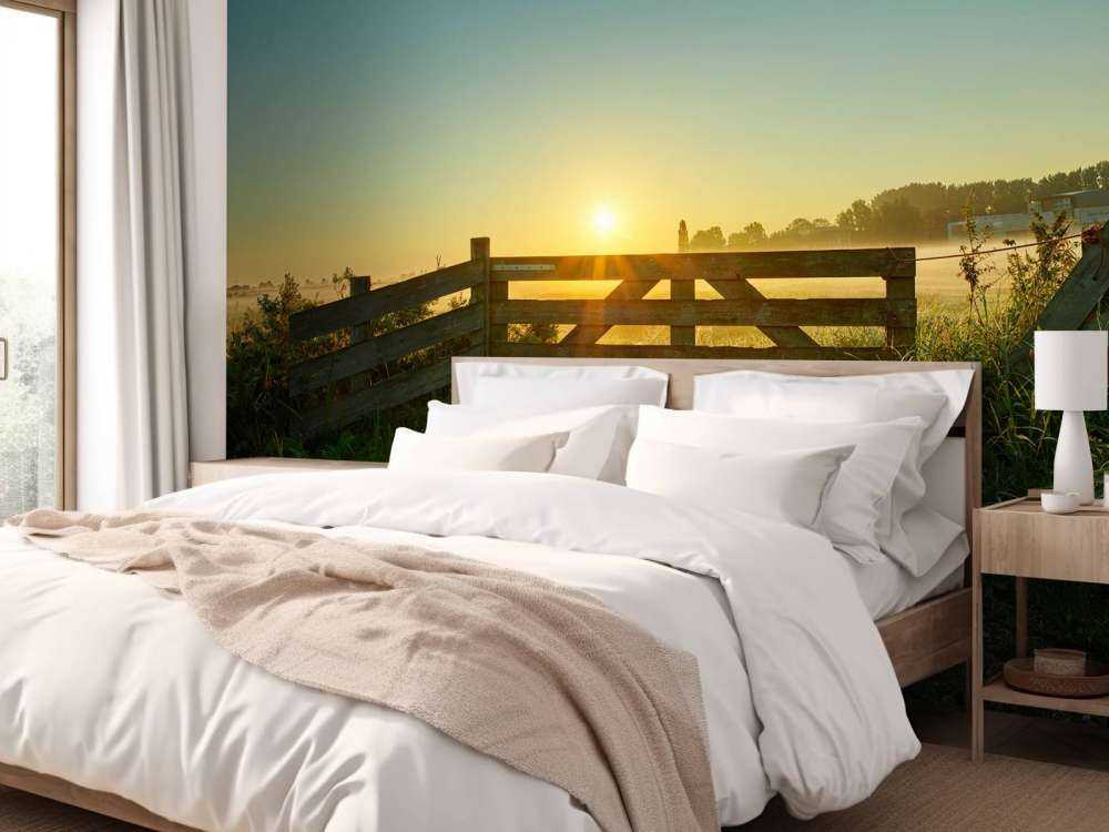 Clôture au lever du soleil