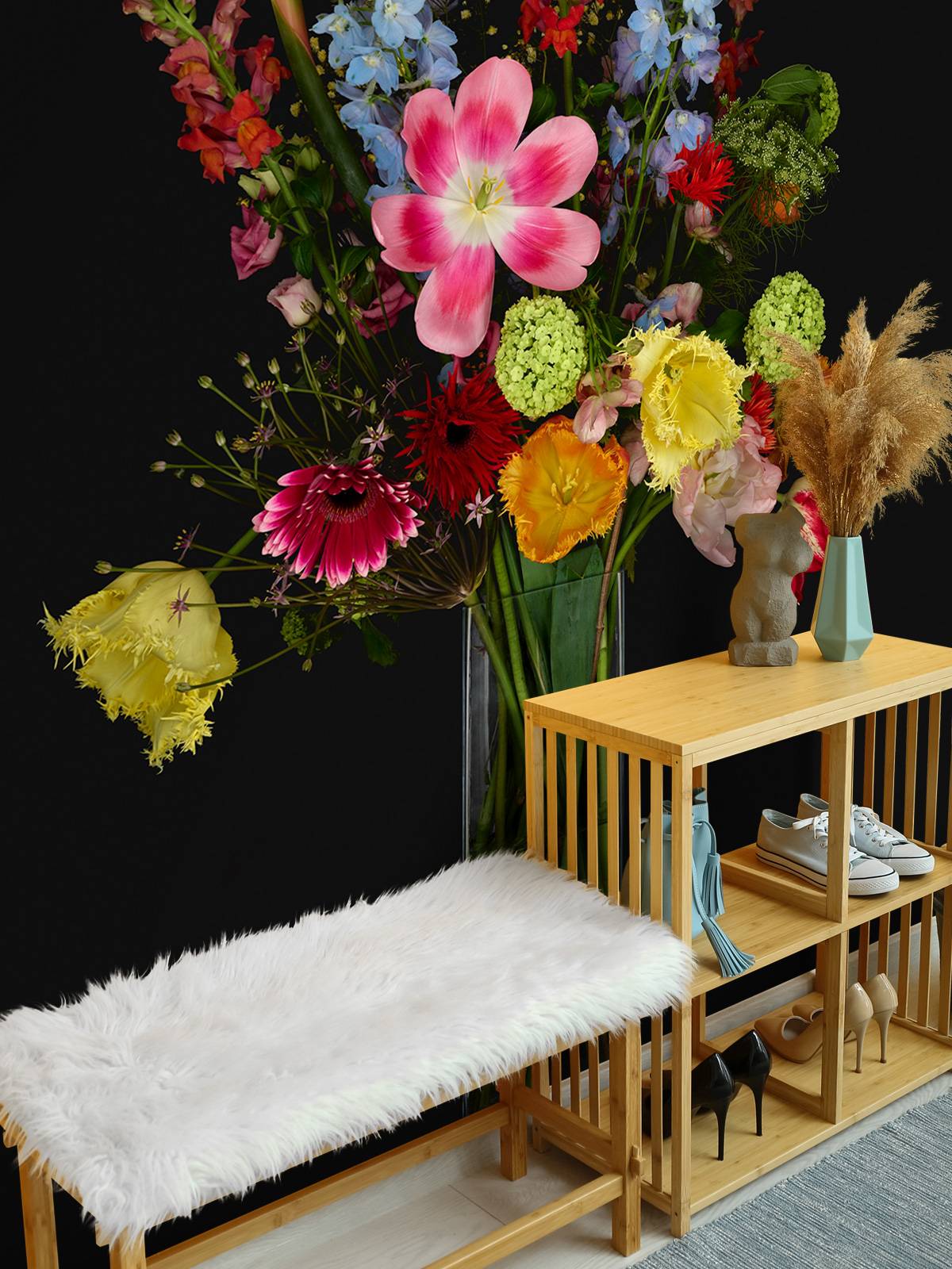 Bouquet de fleurs dans un vase en verre