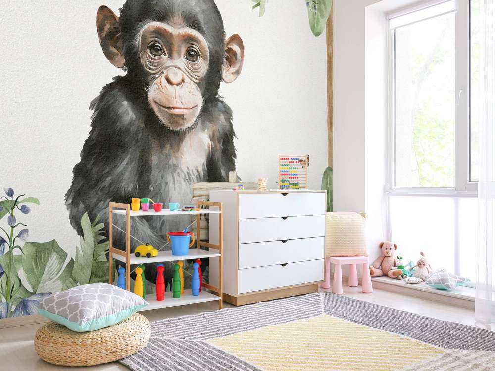 Bébé chimpanzé dans la jungle