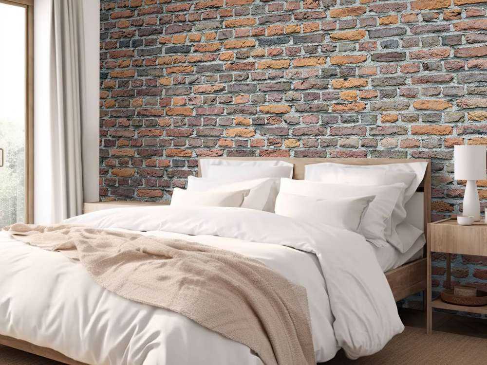 Ancien mur de briques restauré