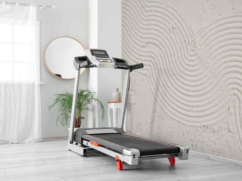 Lignes et structures organiques en blanc cassé