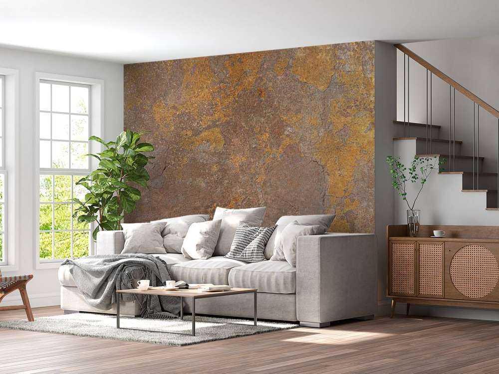 Ancien mur avec stuc jaune