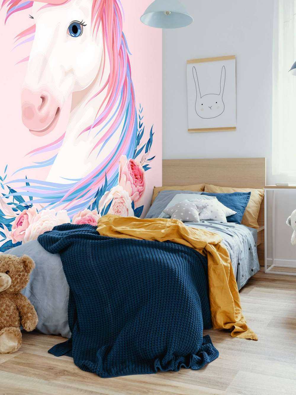 Licorne avec des fleurs