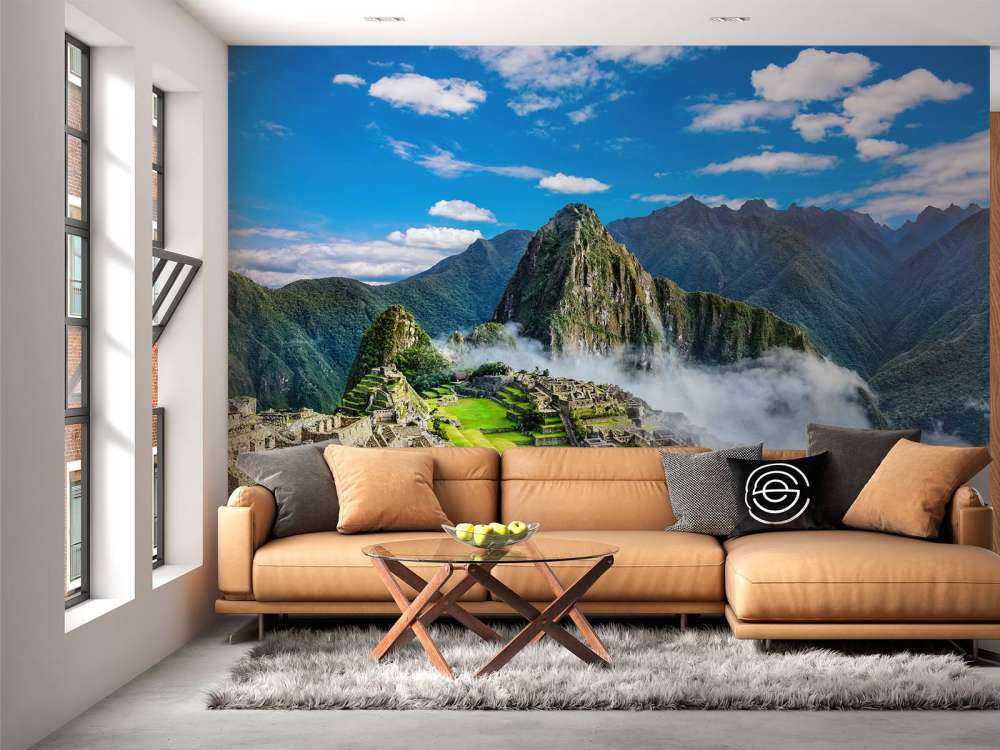Machu Picchu dans le brouillard