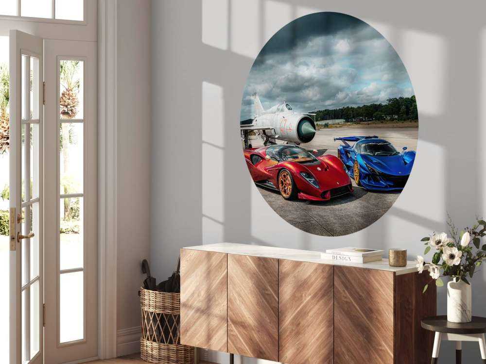 Supercars dans un avion de chasse
