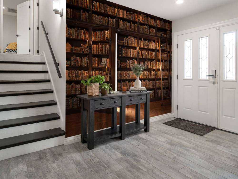 Bibliothèque secrète avec porte cachée