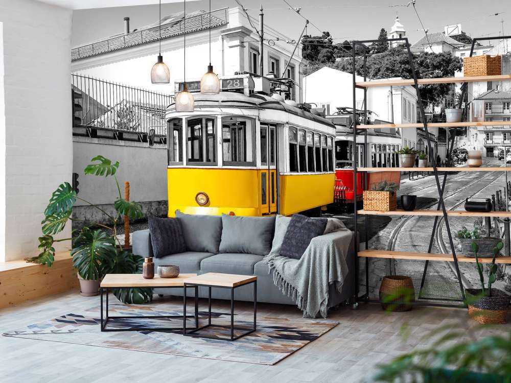 Tram jaune et rouge