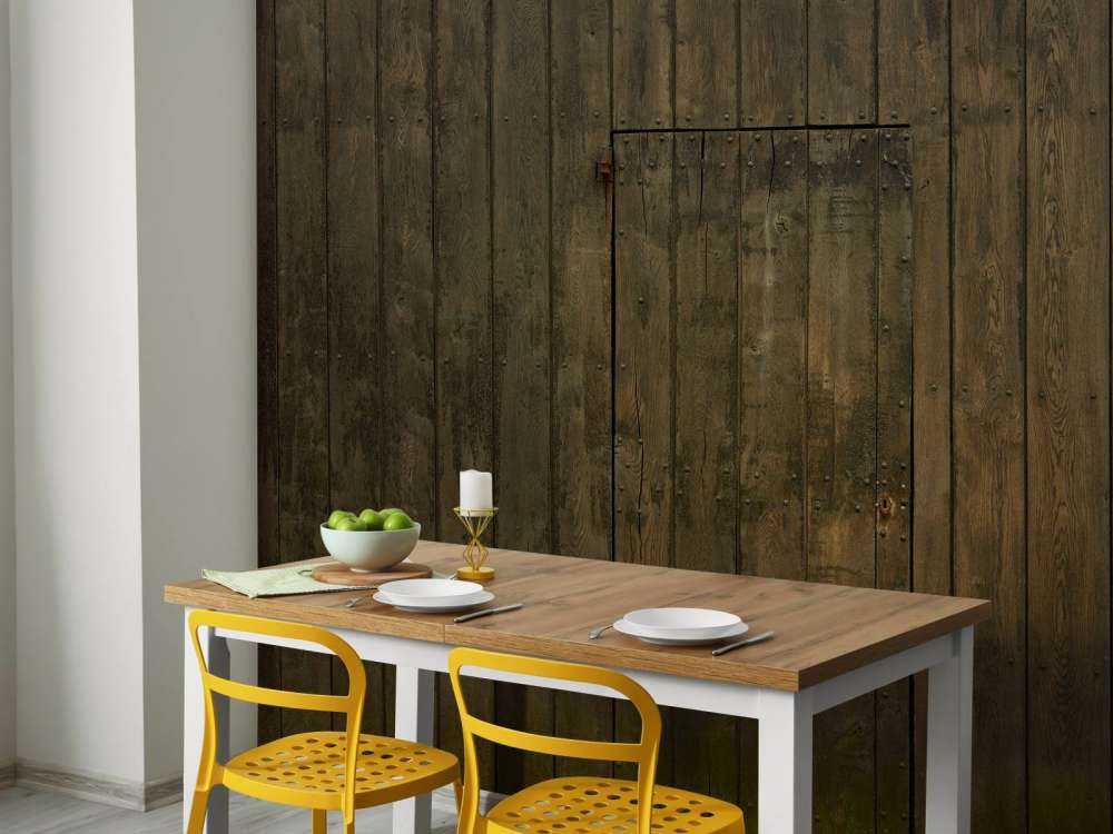 Mur en bois avec porte