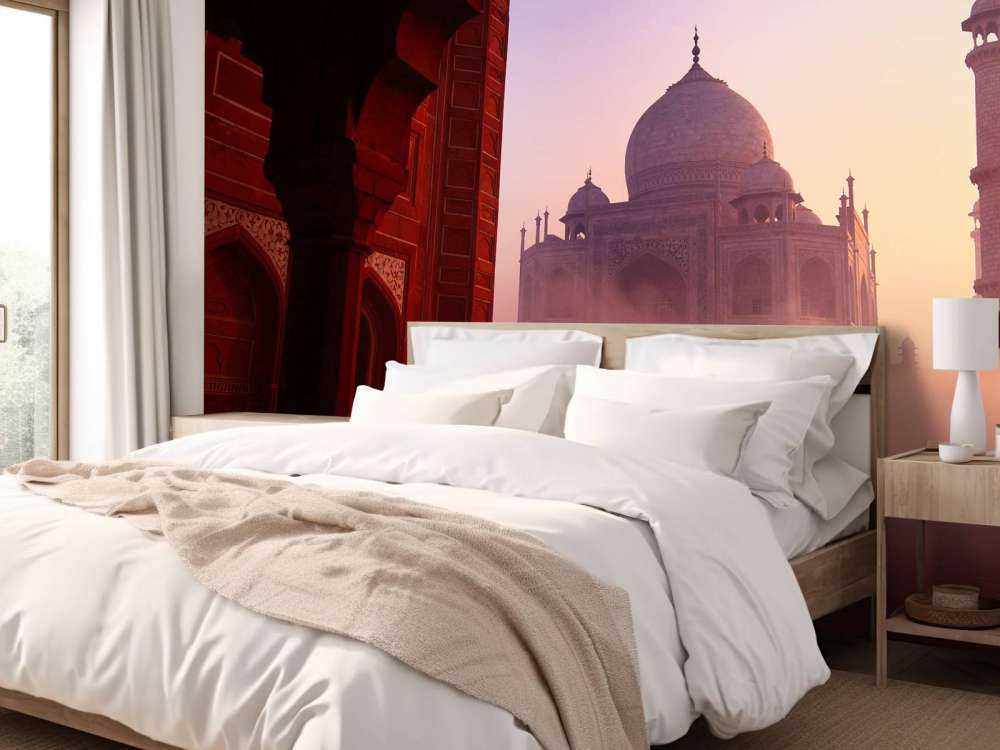 Le Taj Mahal au lever du soleil