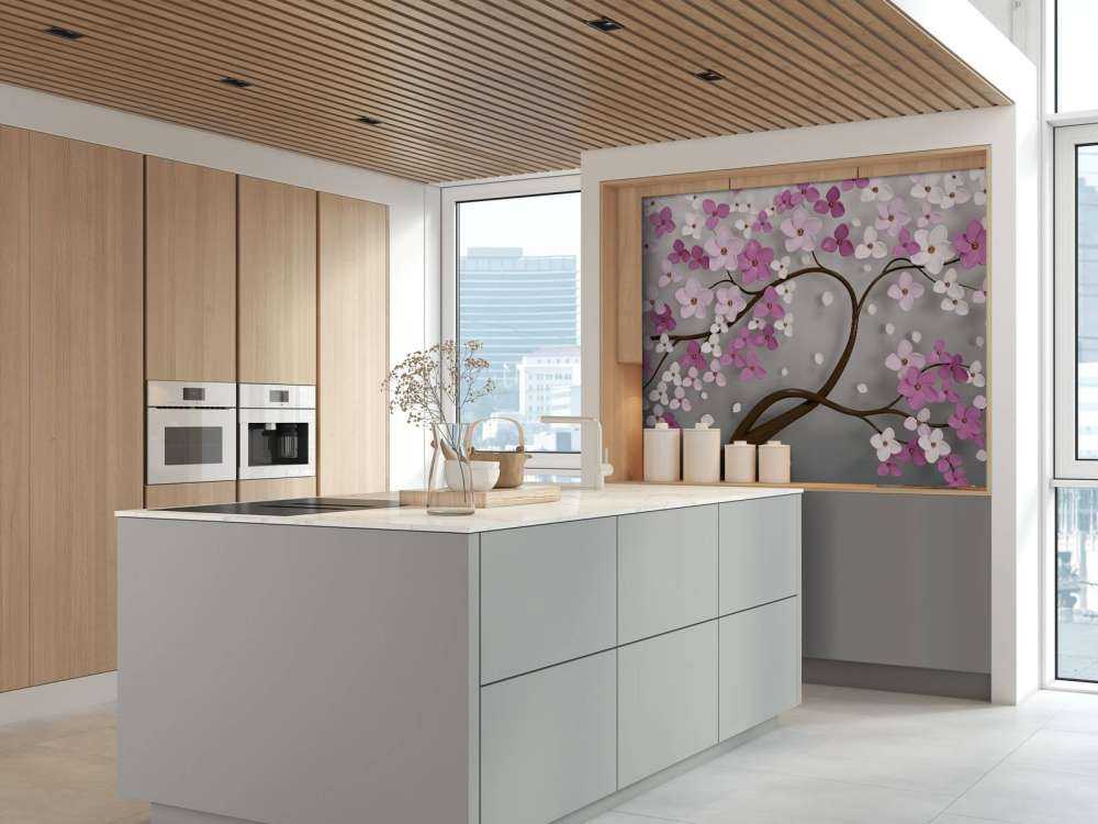 Arbre aux fleurs violettes et blanches