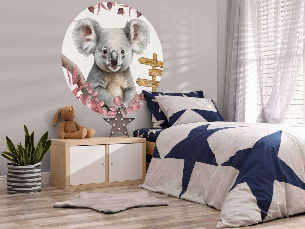 Bébé koala dans la jungle rose