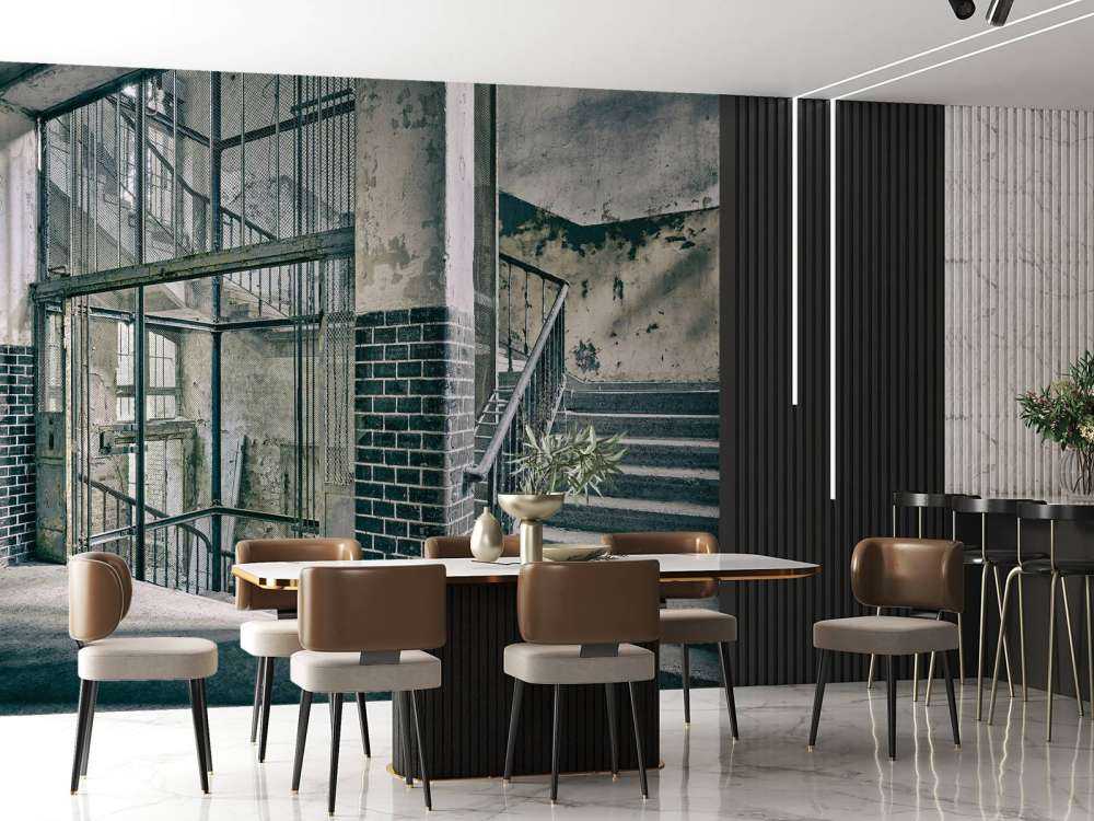 Ancien escalier et cage d'ascenseur