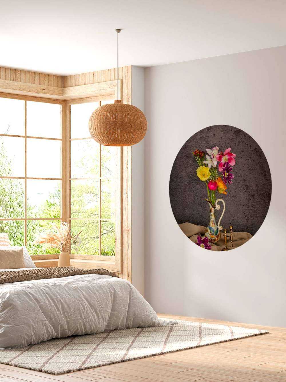 Fleurs dans un vase classique