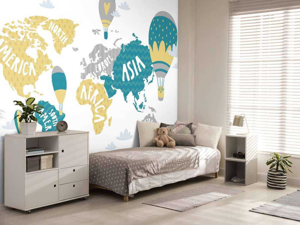 Carte du monde avec des ballons
