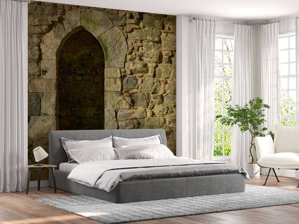 Ancien mur avec passage