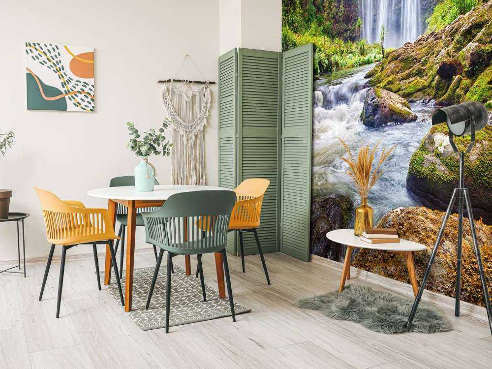 Cascade avec pierres