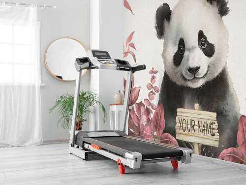 Bébé panda dans la jungle rose